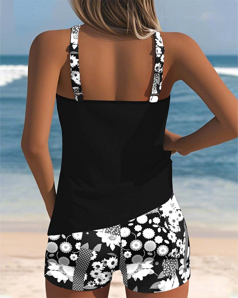 SABRINA | Comfortable Fit Two-Piece Swimsuit with Floral Beach Style