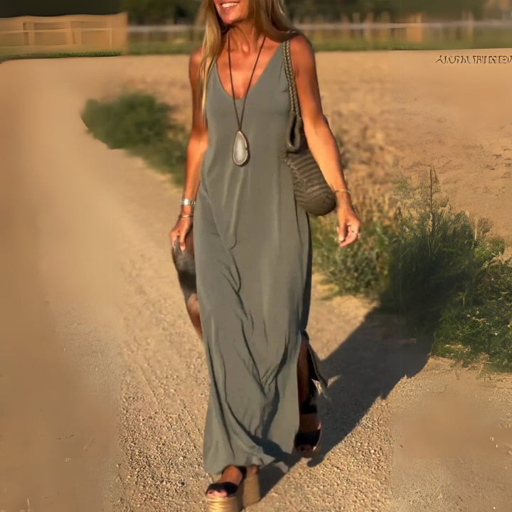 Élyse™ | Elegant Sleeveless Maxidress with Refined V-Neck