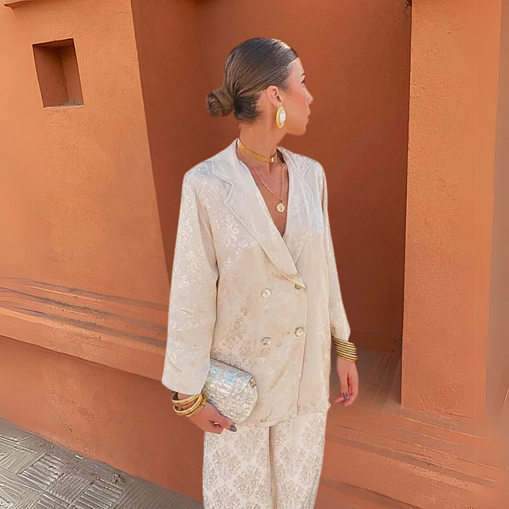 Kira | Stylish Set with Blazer
