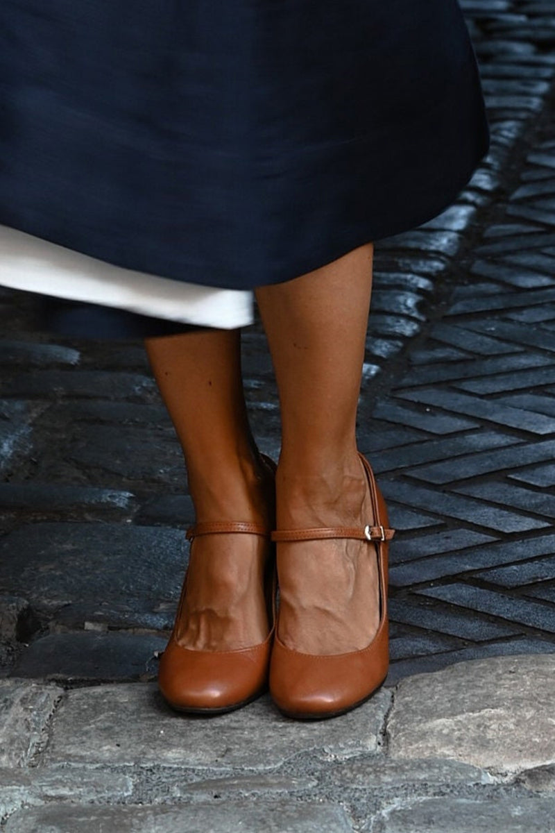 Bravina | Everyday Sandals with Low Heel Strap