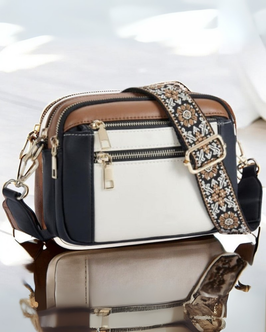 Camille | Elegant Leather Shoulder Bag for Women with Practical Compartments