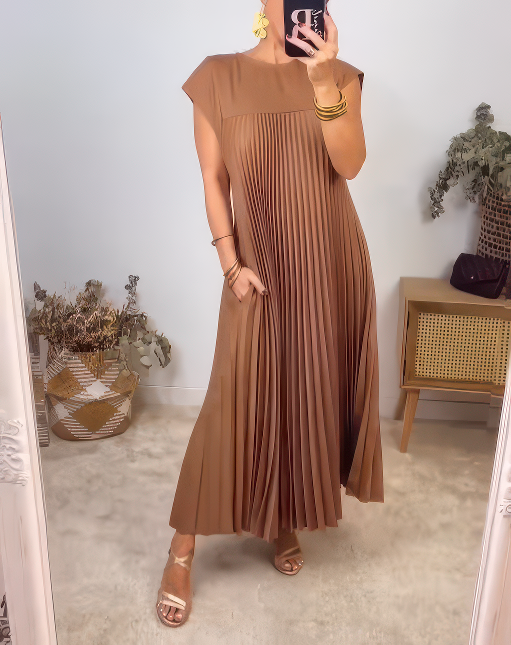 Joëlle | Timeless and Comfortable Dress