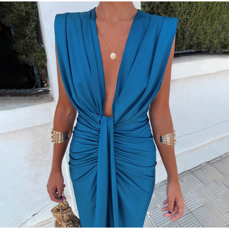 Crocetta™ | Elegant dress with a deep neckline