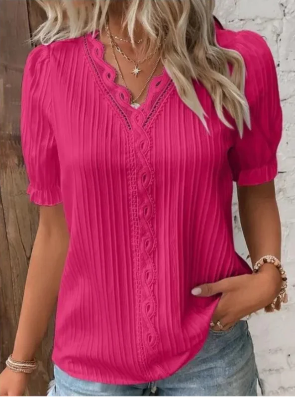 Bea | Charming blouse with elegant details