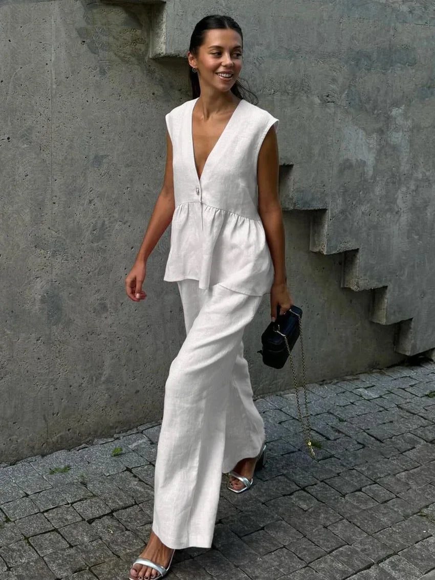Laura™ | Graceful and Flowing Set