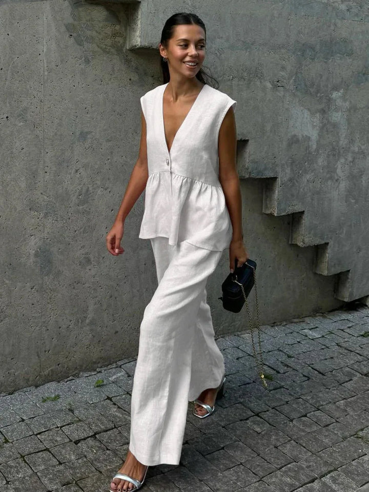Laura™ | Graceful and Flowing Set