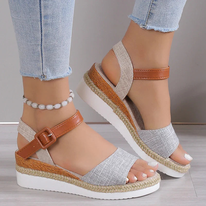 Julia | Sandals with ergonomic sole