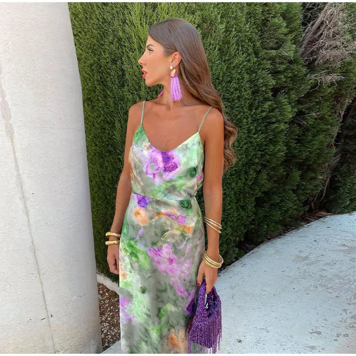 Anisten - Stylish maxi dress with Halo-Dye print and detachable shawl