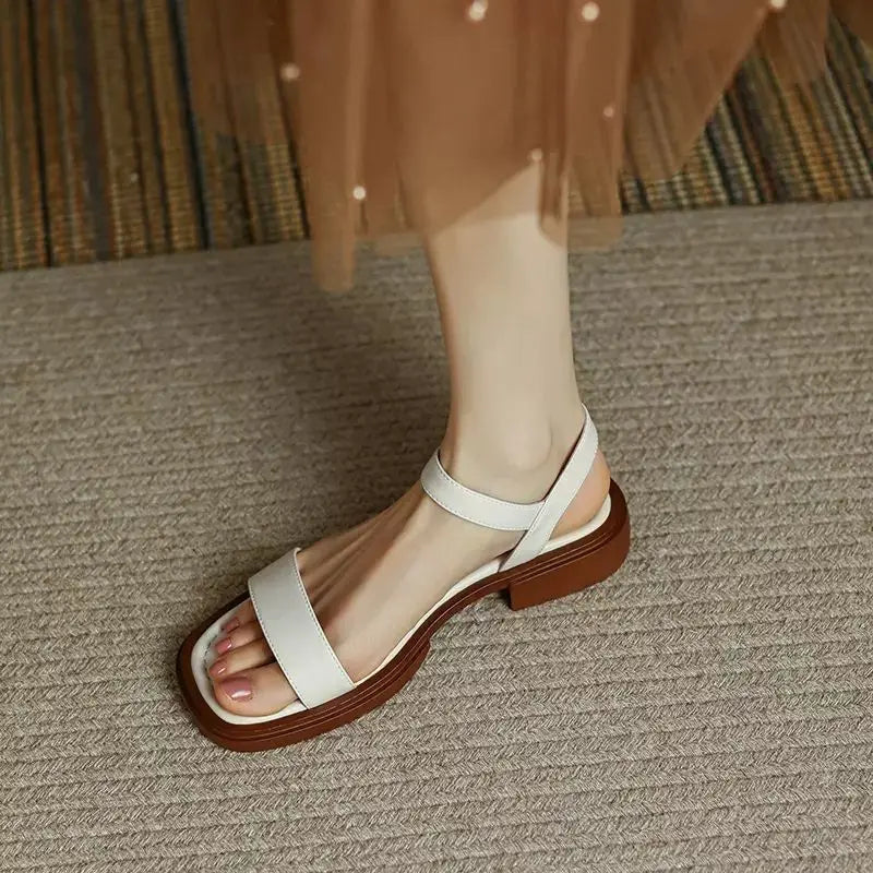 June™ | Leather sandals for an essential and refined style