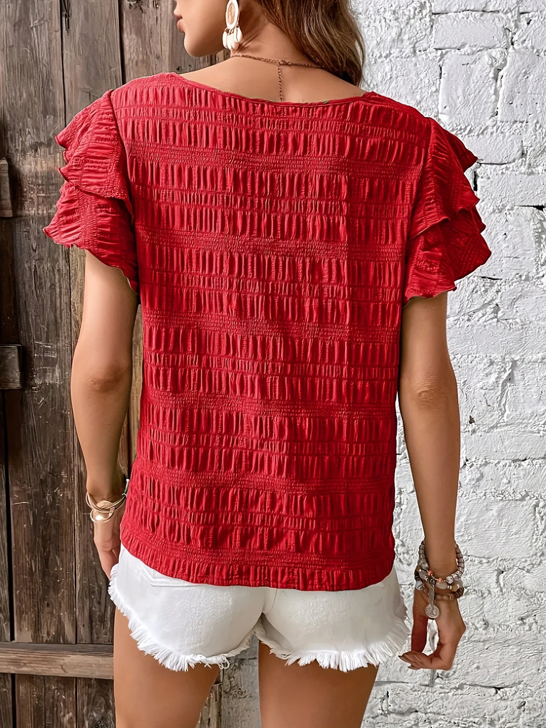 Charmaine | Lightweight blouse with playful ruffles