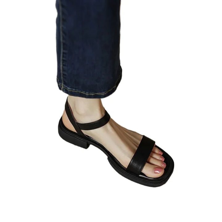 June™ | Leather sandals for an essential and refined style