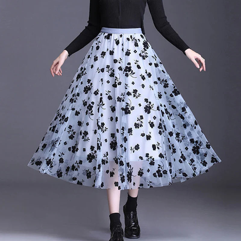 Odette | Elegant tulle midi skirt with refined flowers