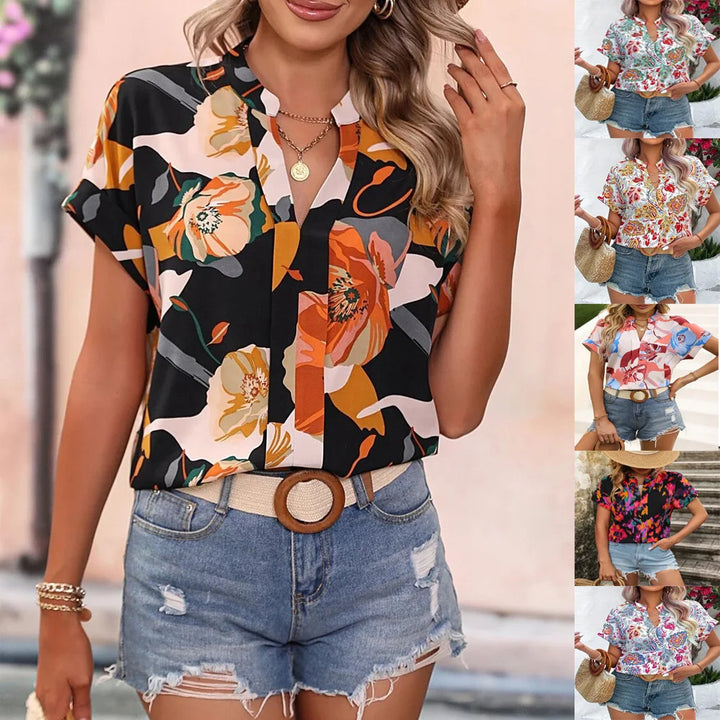 Loraine | Colorful blouse with playful print