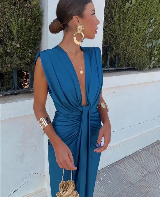 Reisa | Evening Dress with Elegant Silhouette