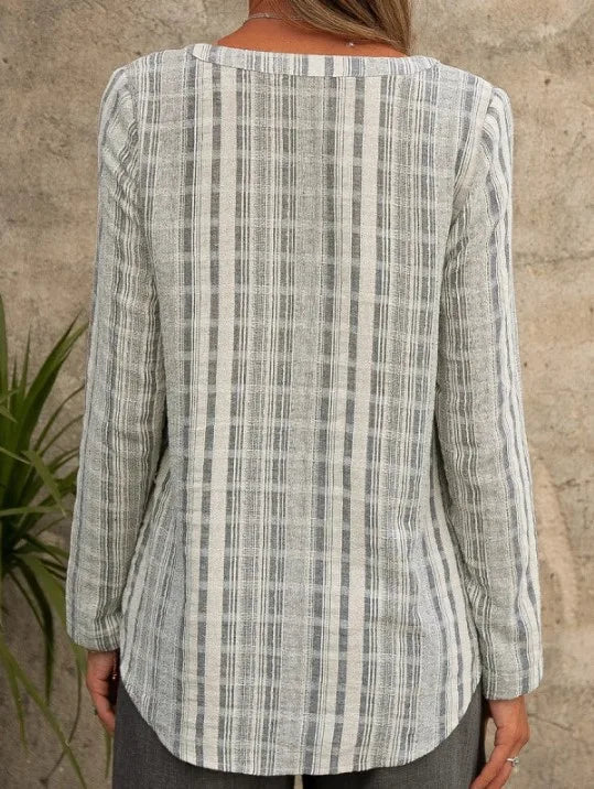 Andrea | V-neck shirt with long sleeves