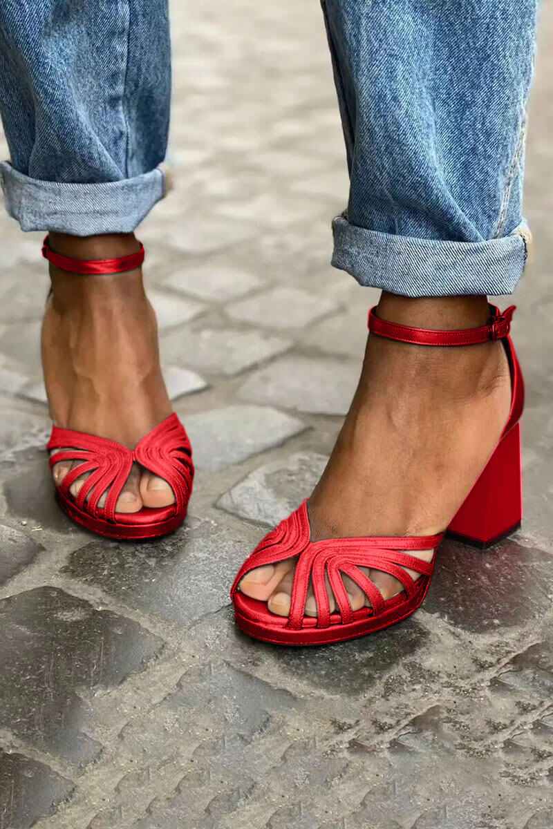 LUMA | Elegant Metallic High-Heeled Sandal for a Unique Style
