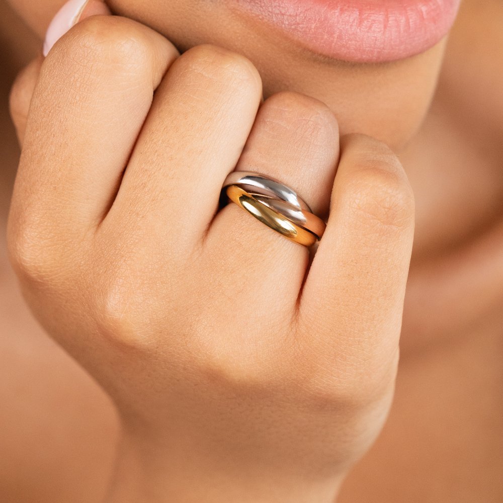 Three-Color Loop Ring