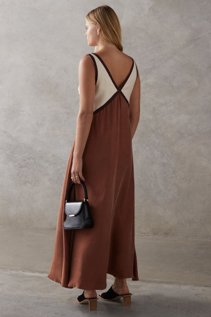 Stacey™ | Elegant Velvet Midi Dress